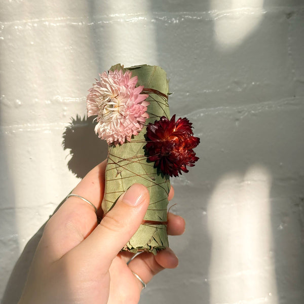 Strawflower Small Eucalyptus Bundle